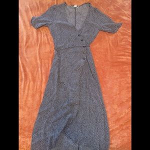 Gap polka dot button front wrap dress - size xs